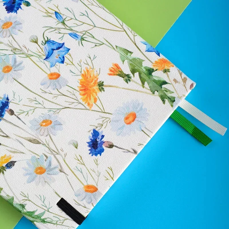 新しいコルデロナ花柄ドット入りジャーナル 160gsm 厚紙 - Notebook Dotted A5 のレビューと価格